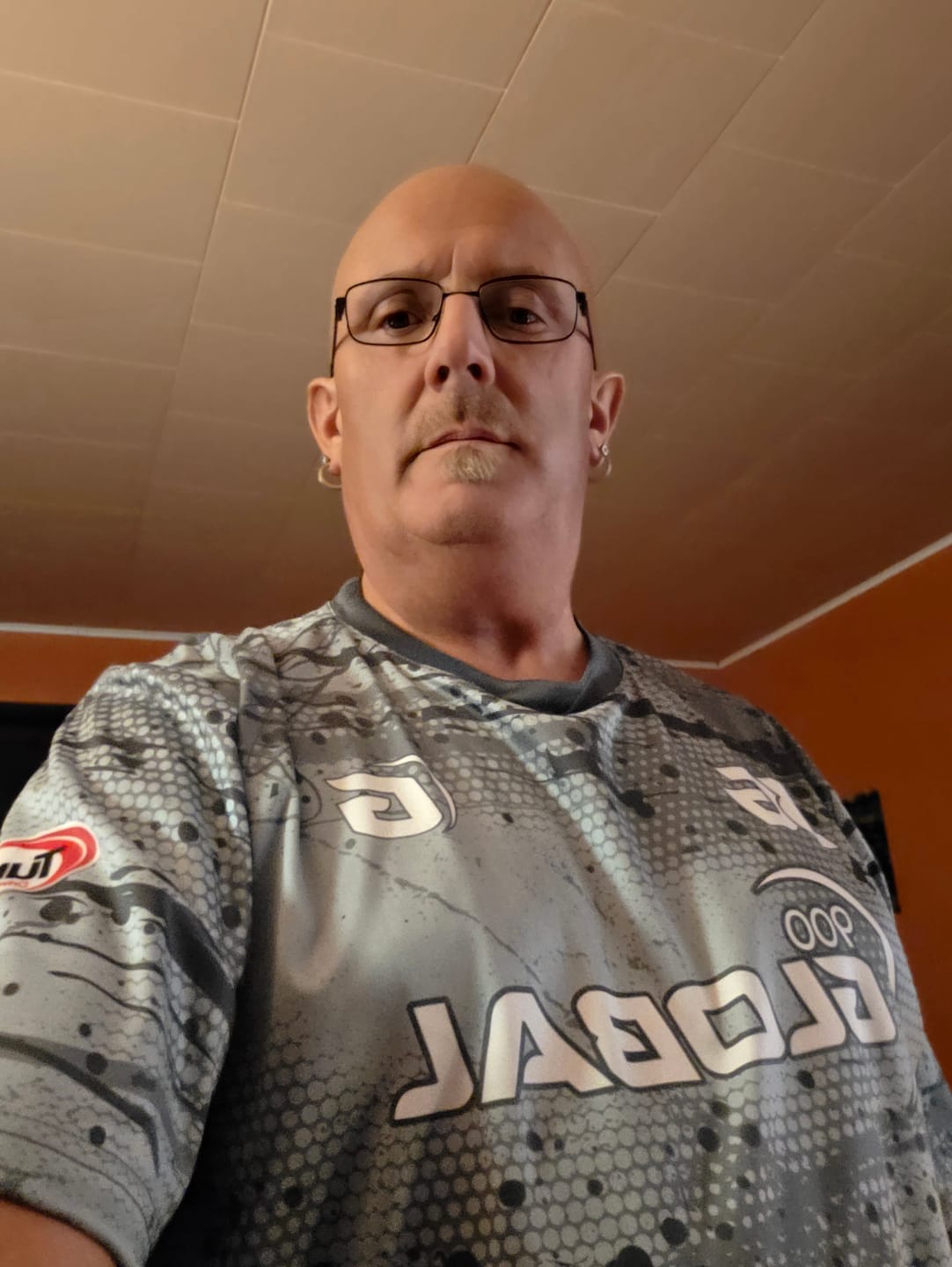 Customer photo review of 900 Global  - Vengeance - Bowling Jersey