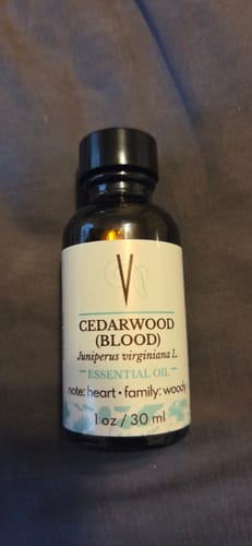 Customer photo review of Cedarwood (Blood) Essential Oil