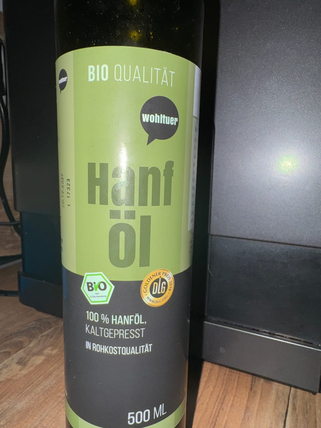 Customer photo review of SANUUS Allgäu Bio Hanföl kaltgepresst 4x500ml für Mensch & Tier - High Omega-3-6-9