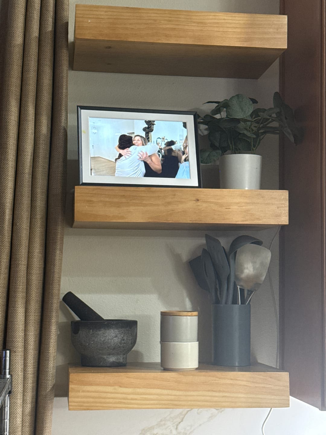 Customer photo review of Modern 3" Thick Floating Shelves