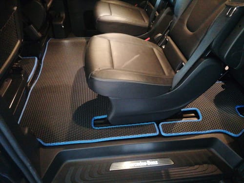 Customer photo review of Fußmatten für Van - Komplettset