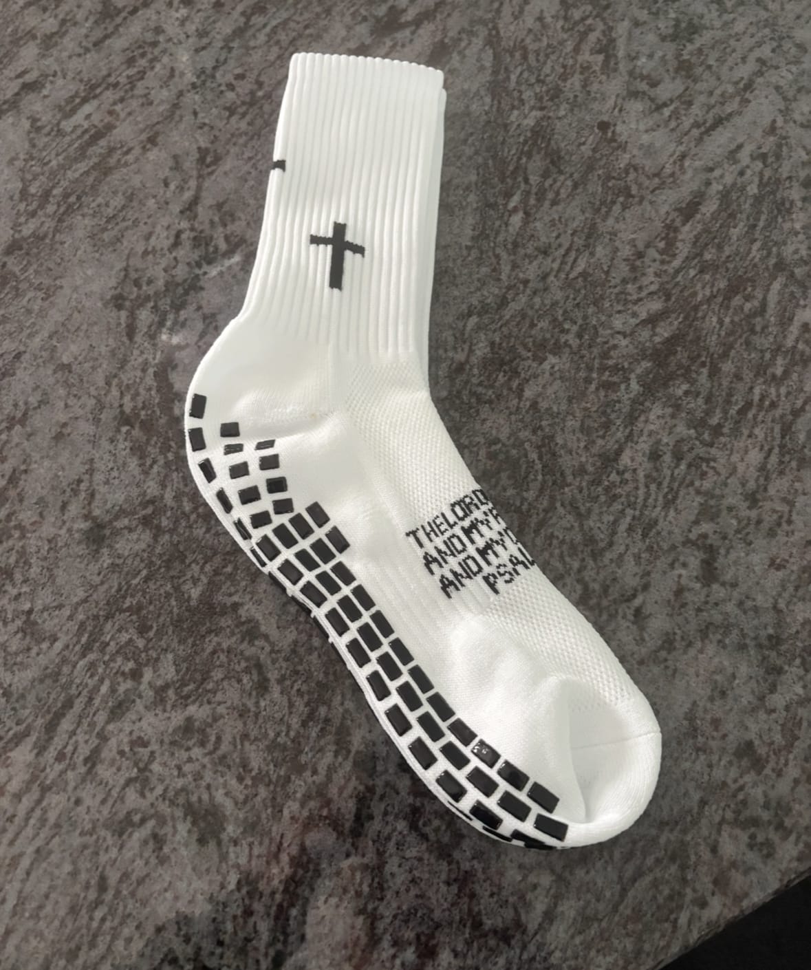 Customer photo review of Christianartworkshop Unisex-Socken mit biblischem Zitat „Walk Daily in Divine Guidance“