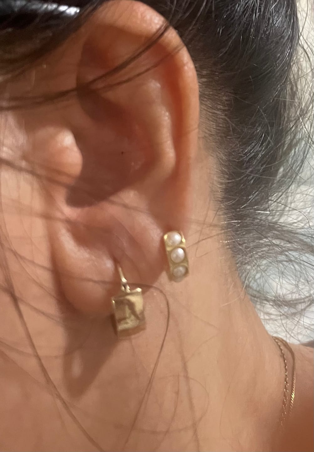 Customer photo review of CRYSTAL PEARL HUGGIES
