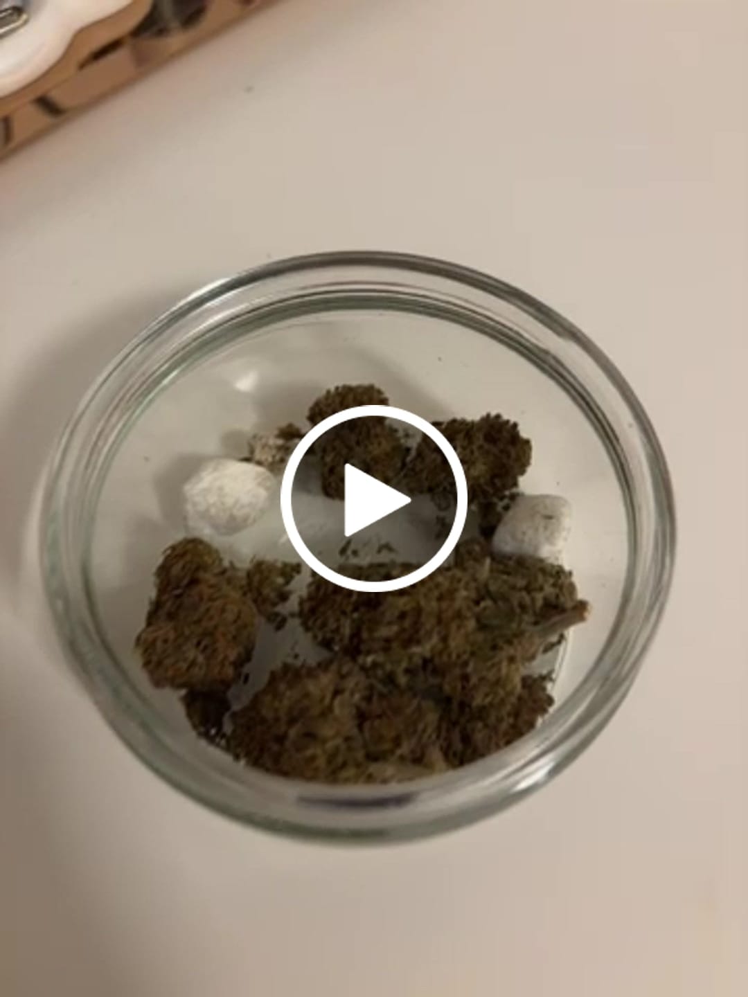 Customer video review of Blüten Probier-Trio 15g – Pineapple Express, Lemon Haze & Crystal Skunk