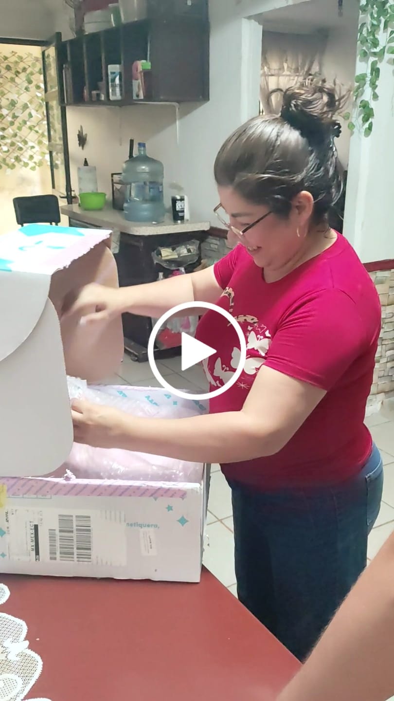 Customer video review of Colección Completa | Hello Kitty