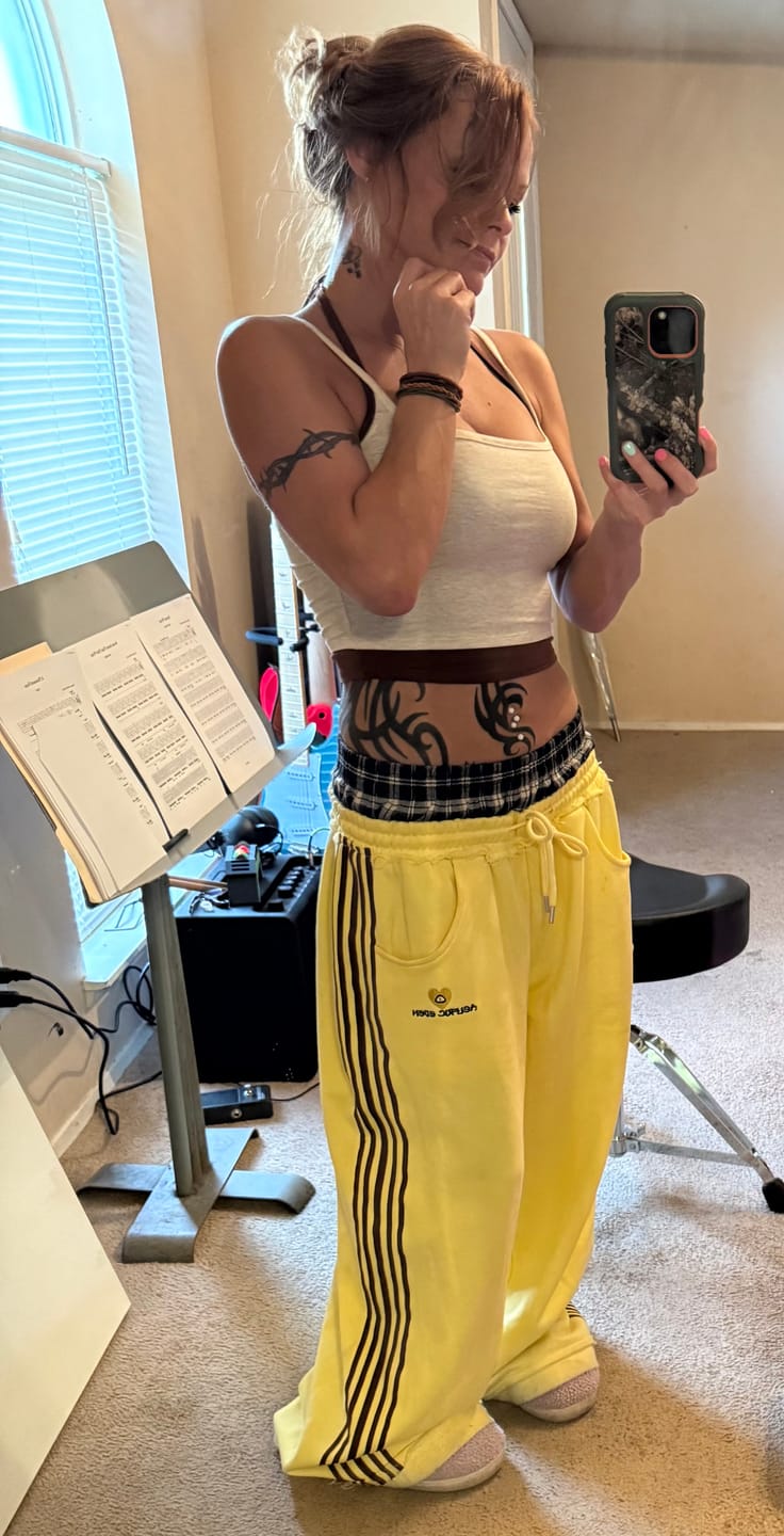 Customer photo review of Aelfric Eden Double Waist Baggy Sweatpants