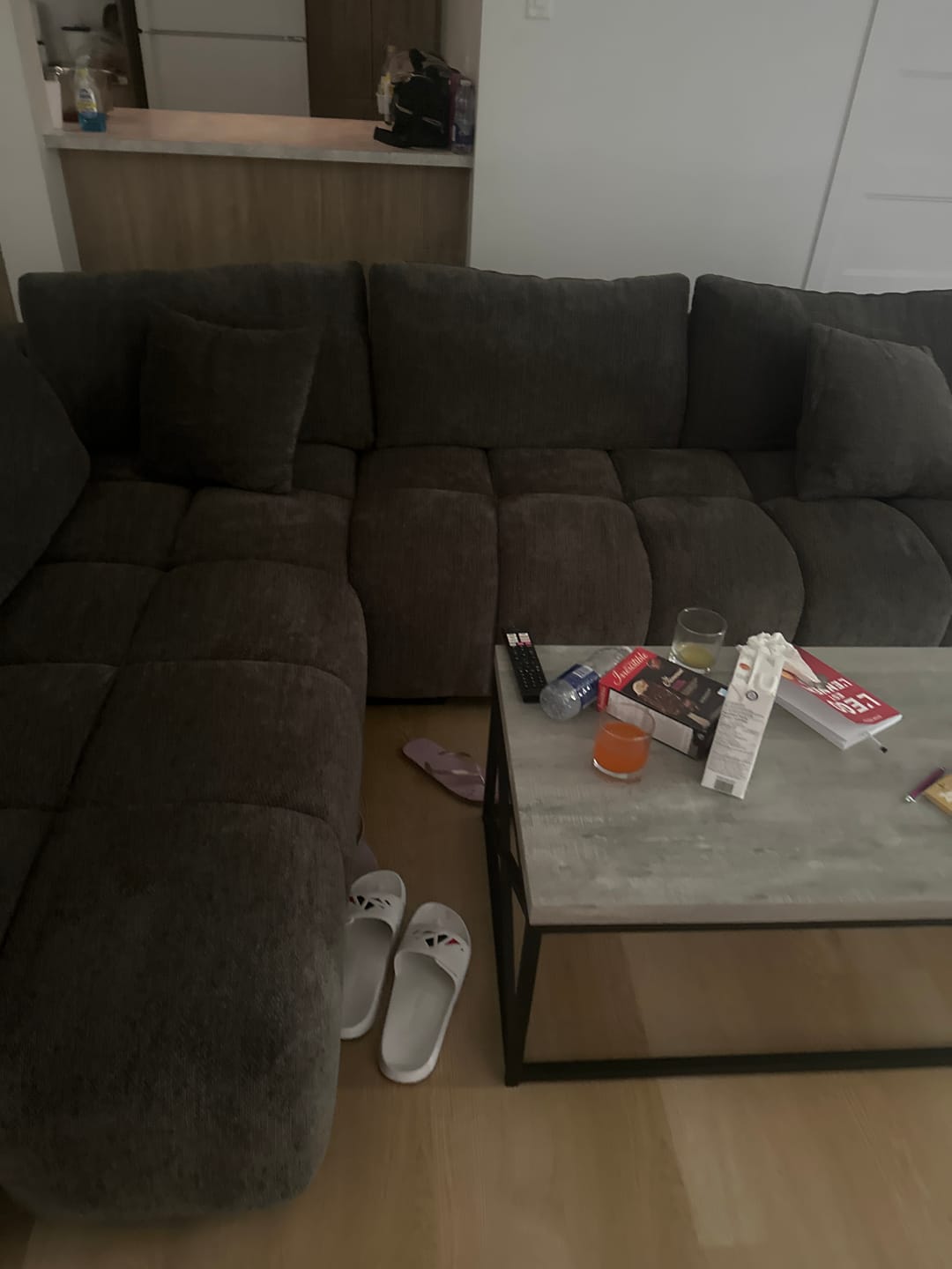 Customer photo review of OLIVIA - Sofa sectionnel 120" gris foncé