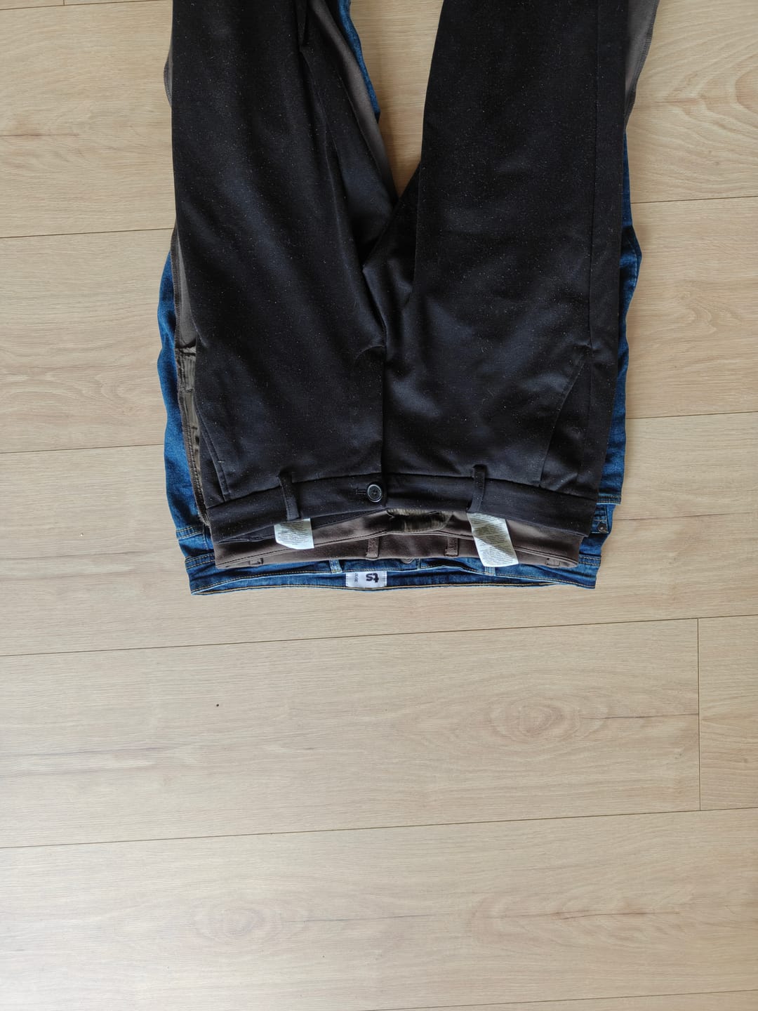 Customer photo review of Performance Jeans (Slim) - Medium Blue Denim