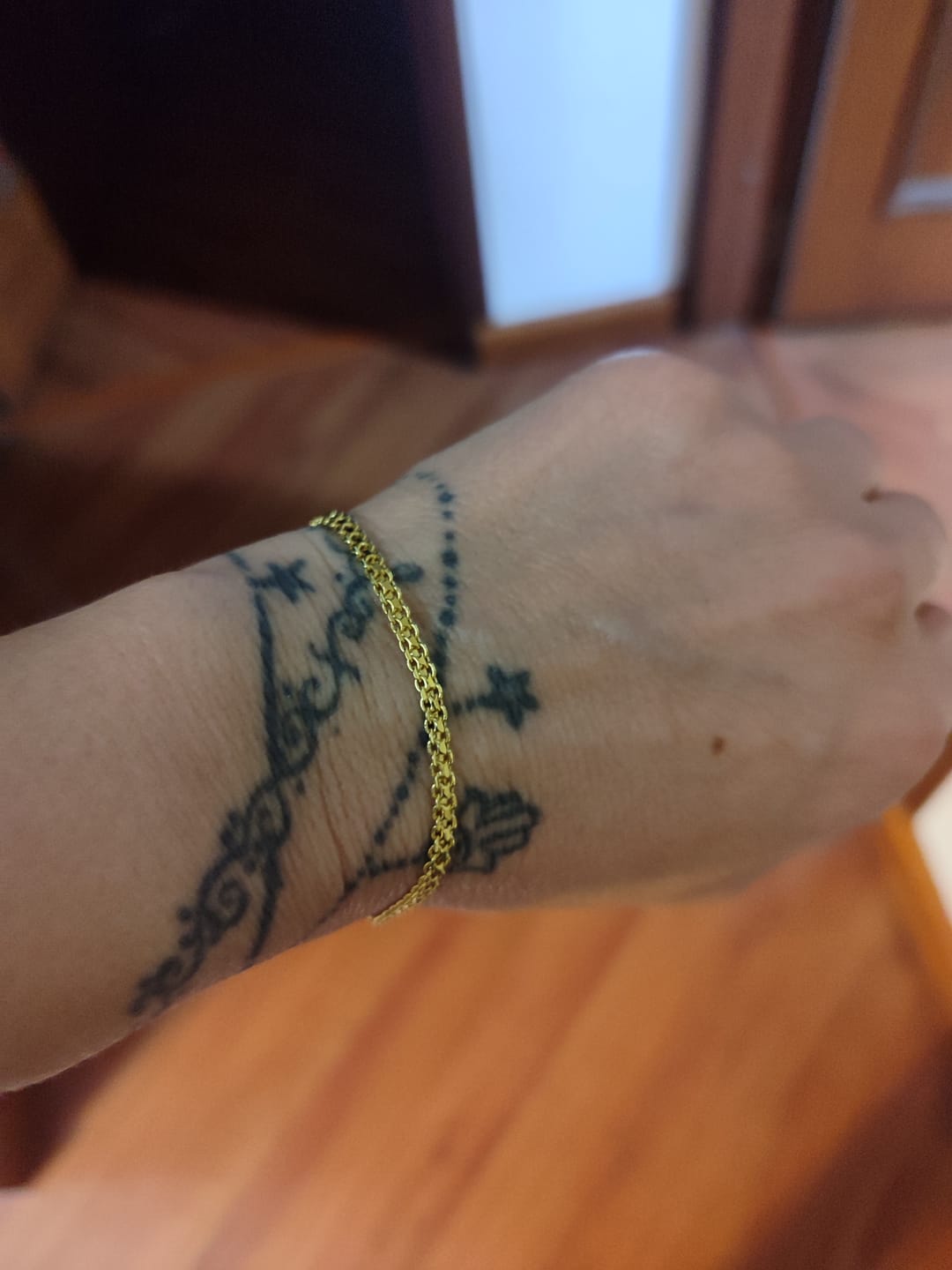 Customer photo review of Pulsera Bismarck en Oro laminado 18k