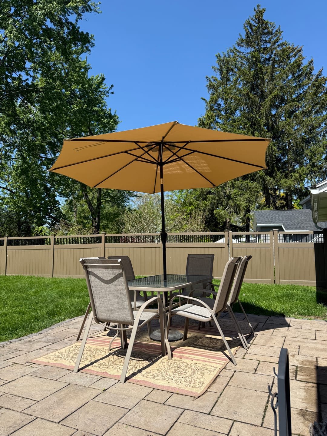 Customer photo review of MASTERCANOPY Patio Umbrella for Outdoor Market Table  8 Ribs