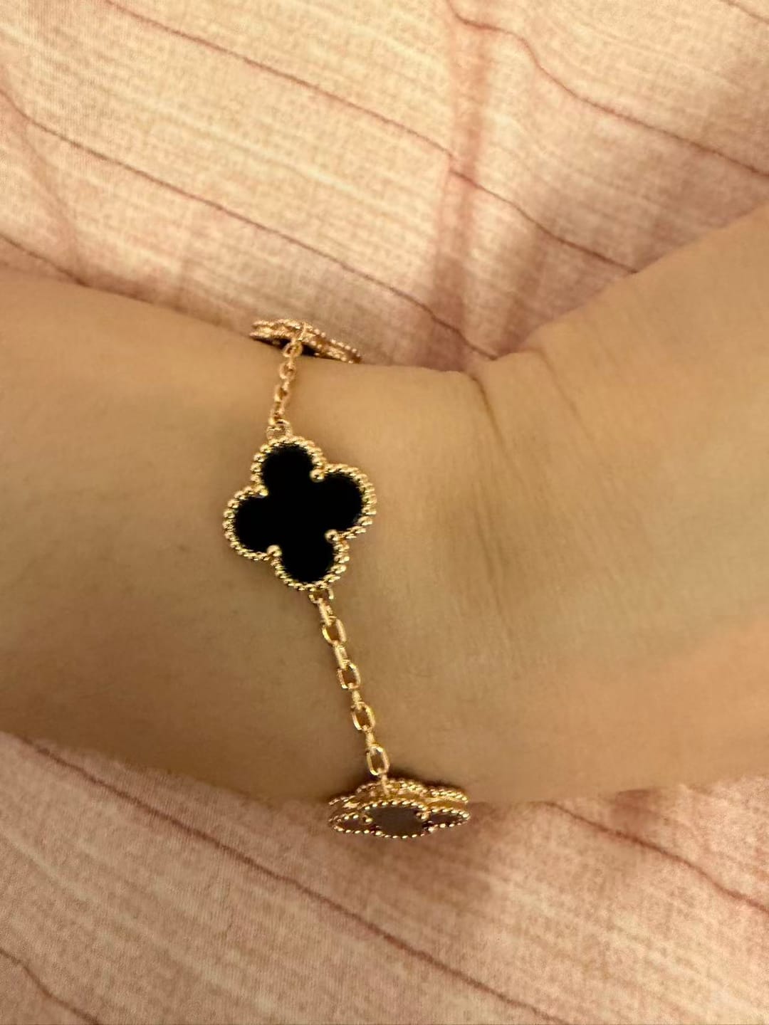Customer photo review of 925 Silver, Lucky Clover Leaf Bracelet, 18K Gold Plated