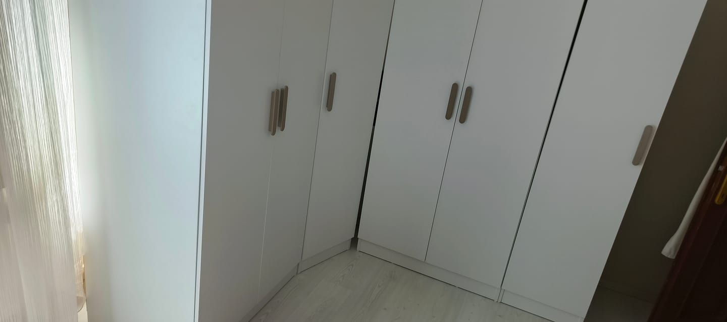 Customer photo review of Rani BA162 Gardırop Tek Kapaklı 5 Raflı Elbise Dolabı Beyaz