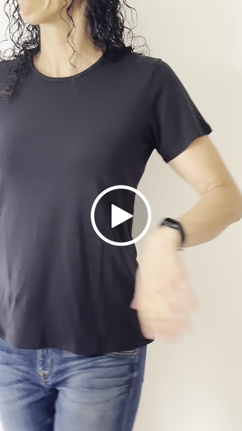 Customer video review of Favorite tee | AlgaKnit - Marino Blue