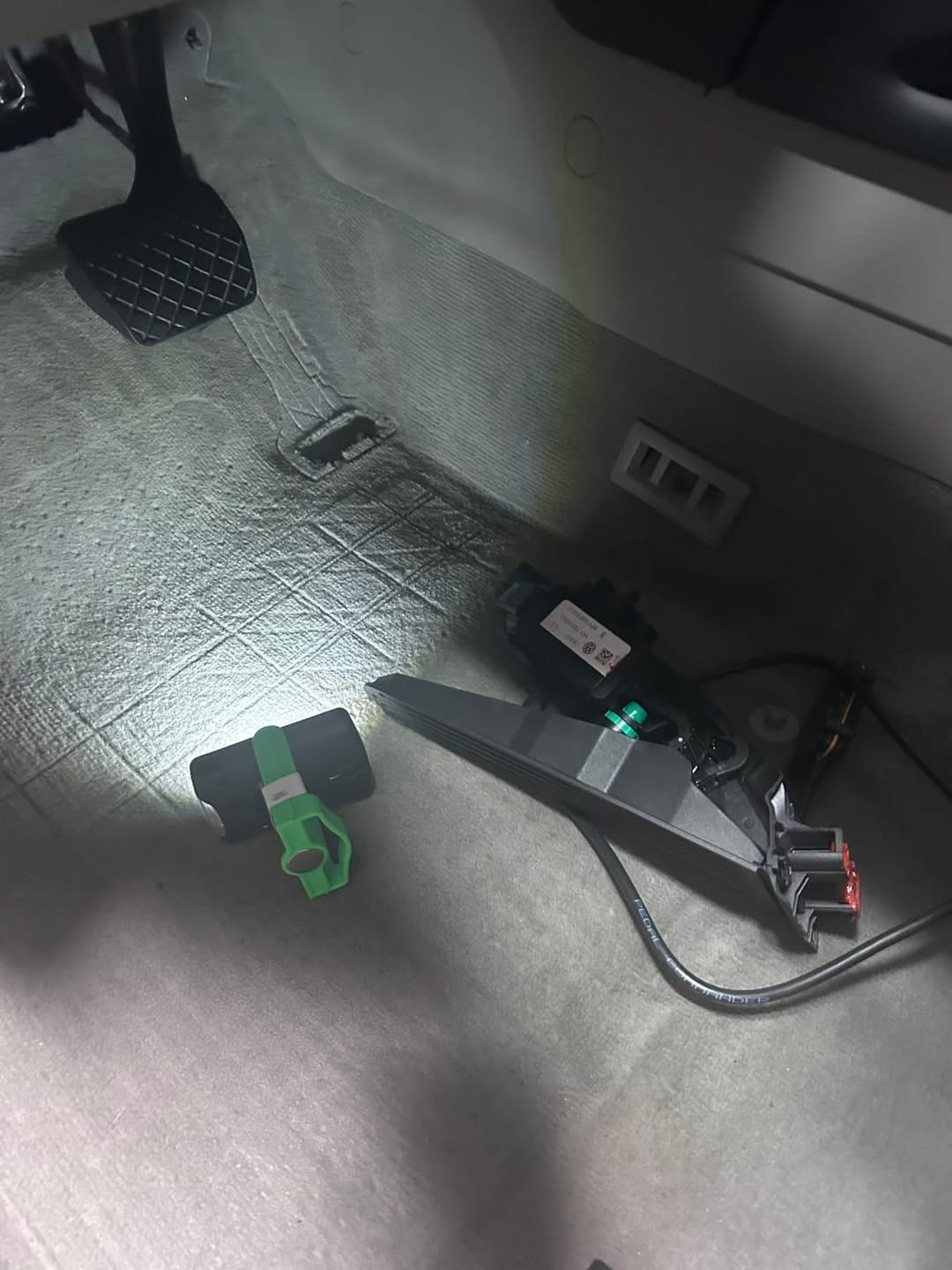 Customer photo review of Pedal Commander for Audi A3