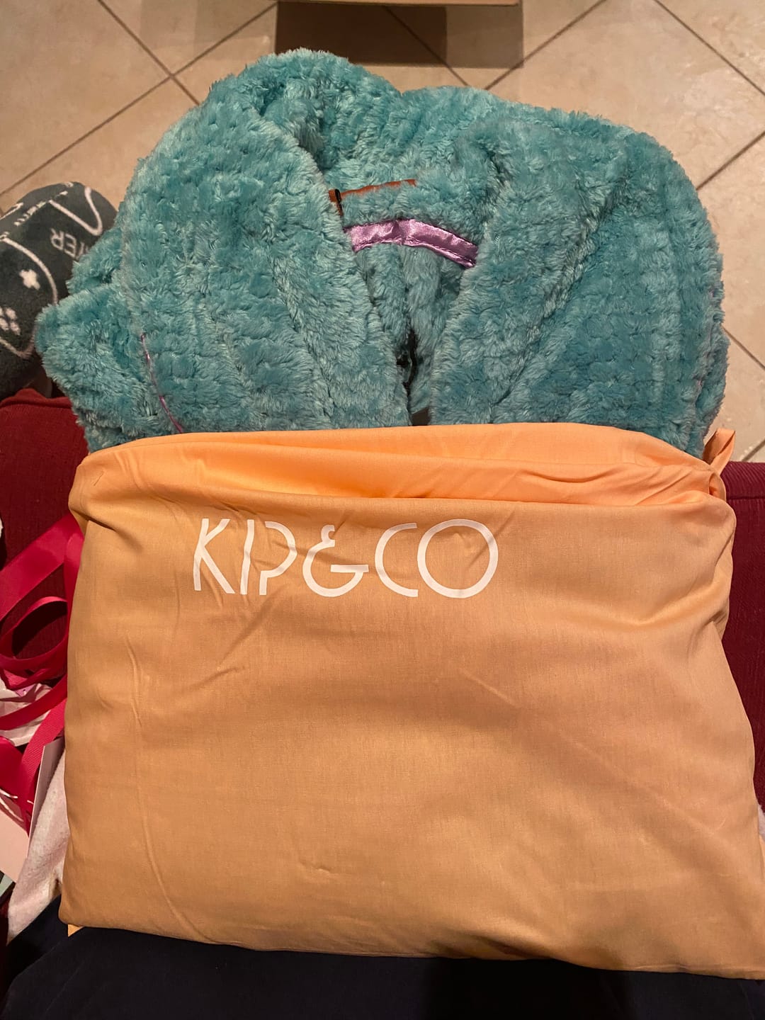 Customer photo review of Gift Wrapping