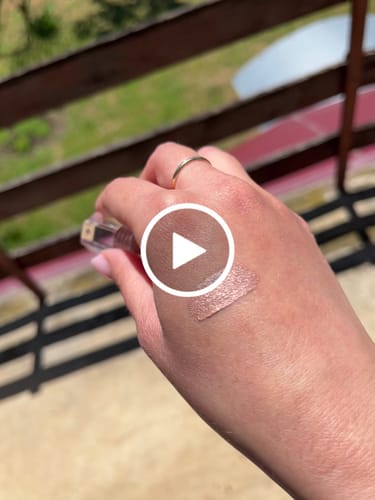 Customer video review of Tečna senka za oči Liquid Sparkle – Pink Clouds