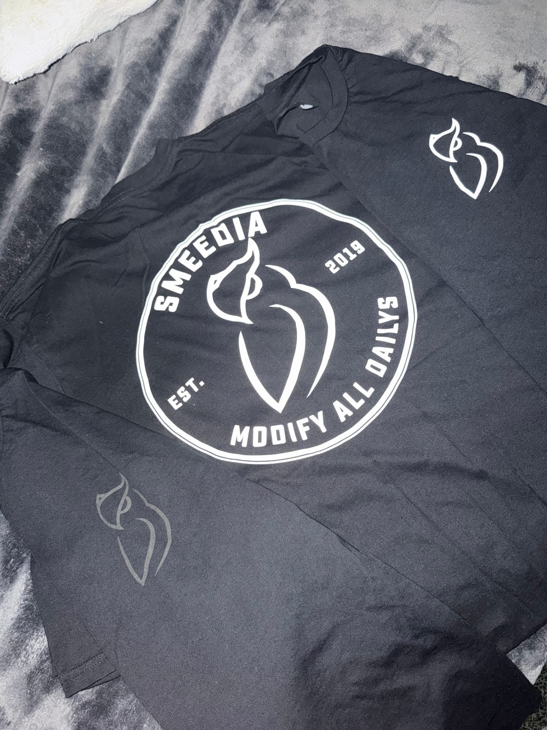 Customer photo review of Modify All Daily's Tee