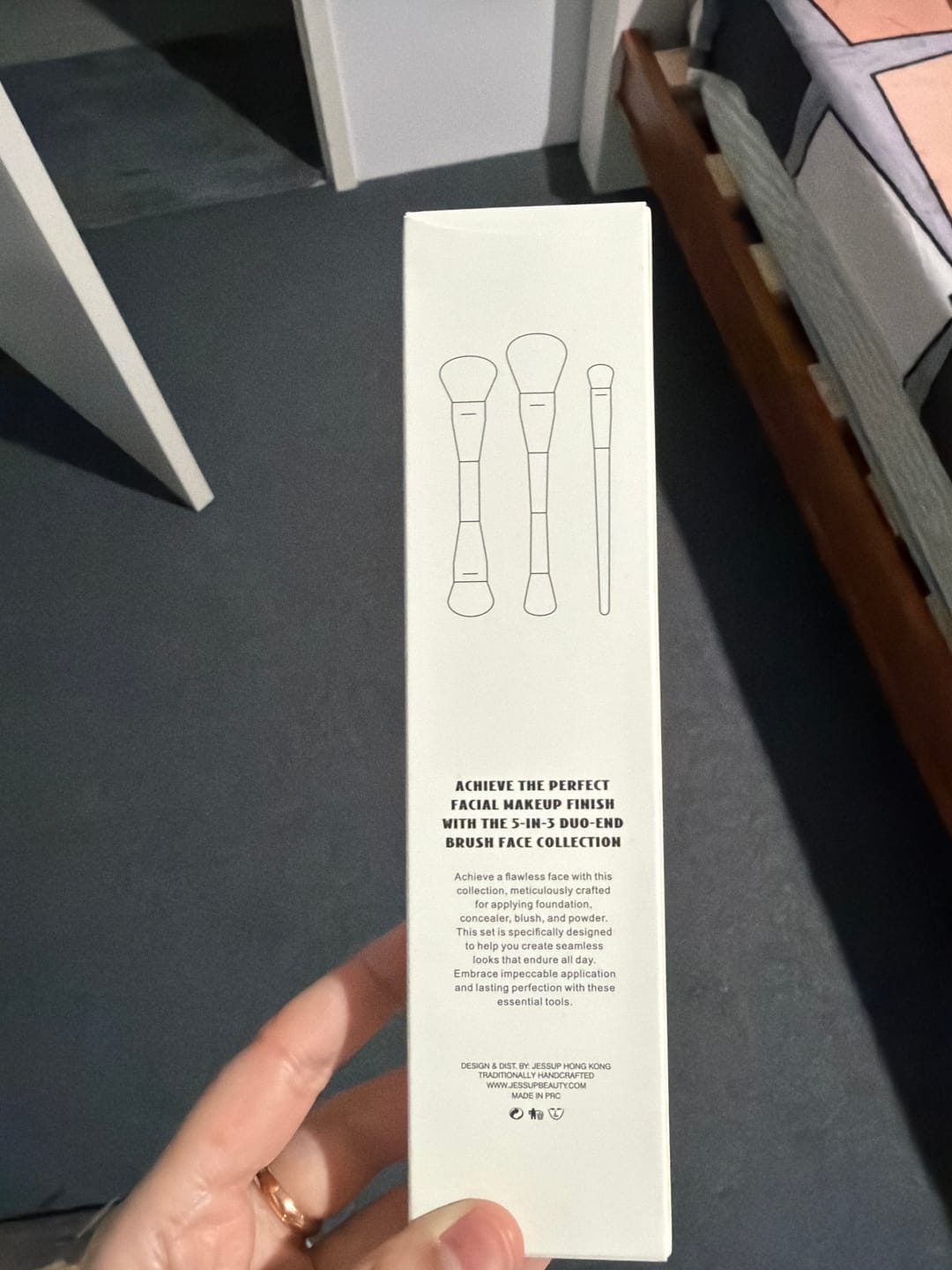 Customer photo review of 14-in-10 Duo-End Brush Versatility Collection T500