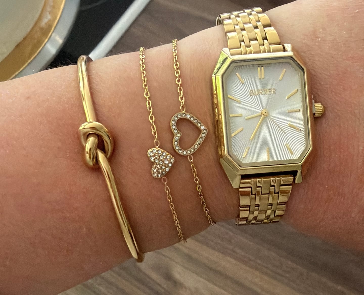 Customer photo review of Isabell Gold