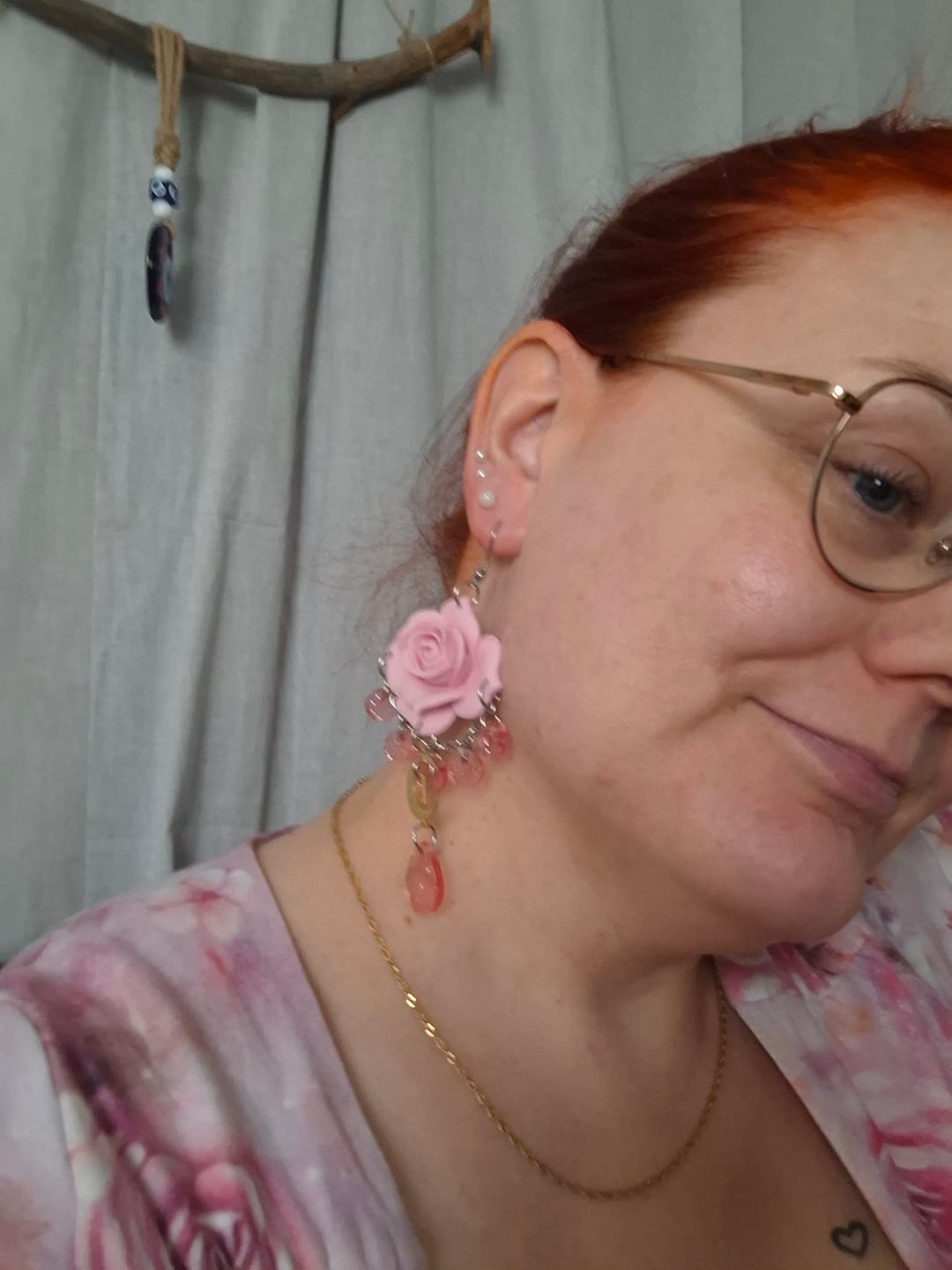 Customer photo review of Rose-korvakorut