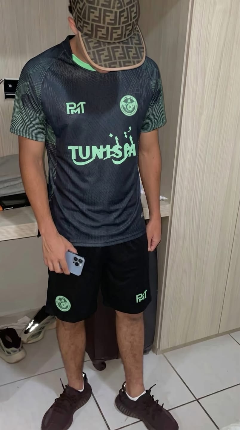 Customer photo review of Tunisia Green