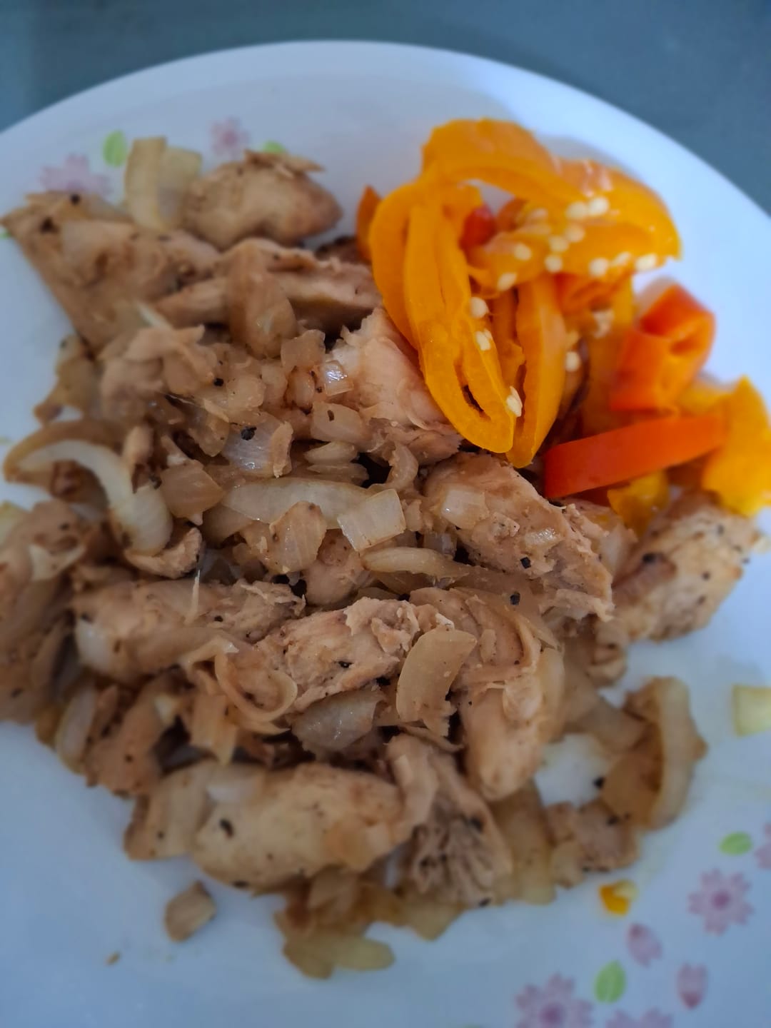 Customer photo review of 68° Chicken Singapore Delights - Thai Green Curry