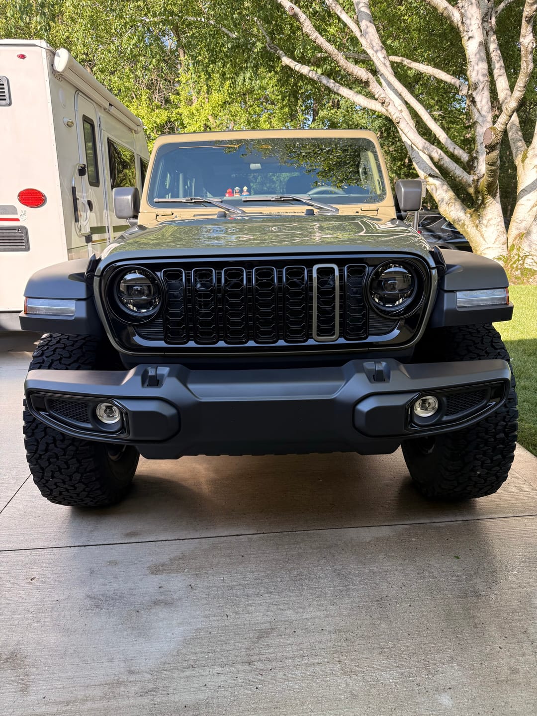 Customer photo review of Slot Cover for 2024 Grille Wrangler JL JT Grille