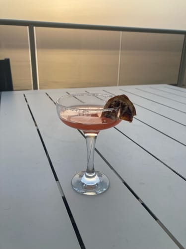 Customer photo review of זוג כוסות קוקטייל
