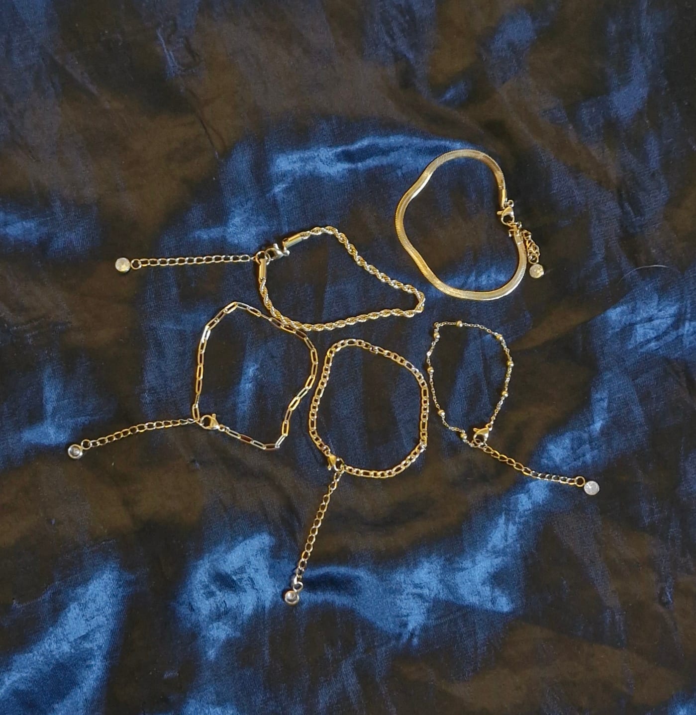 Customer photo review of Kit Pulseiras Glamour Zircônias Banhado em Ouro 18K