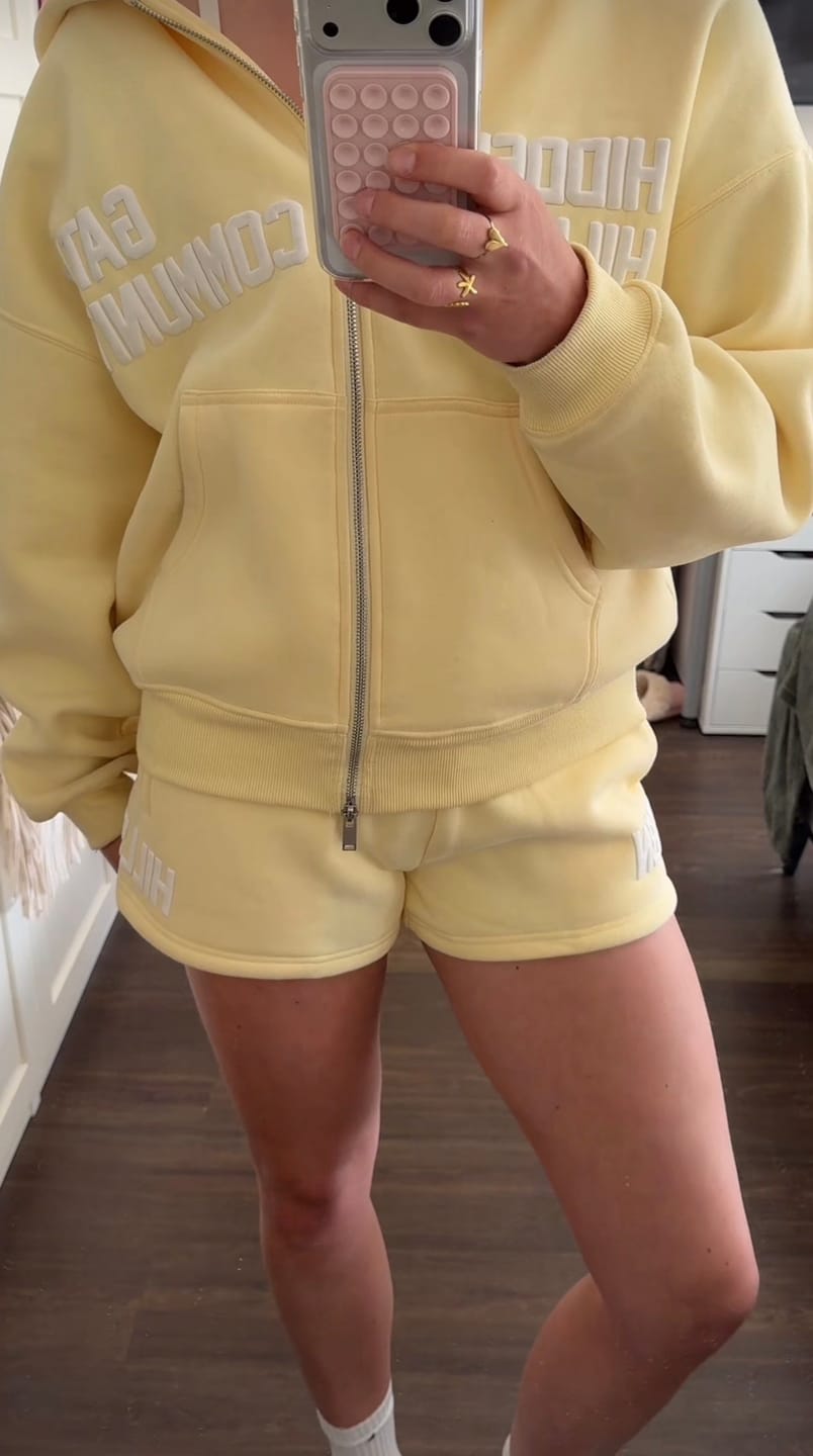 Customer photo review of GATED COMMUNITY SHORTS BUTTER YELLOW
