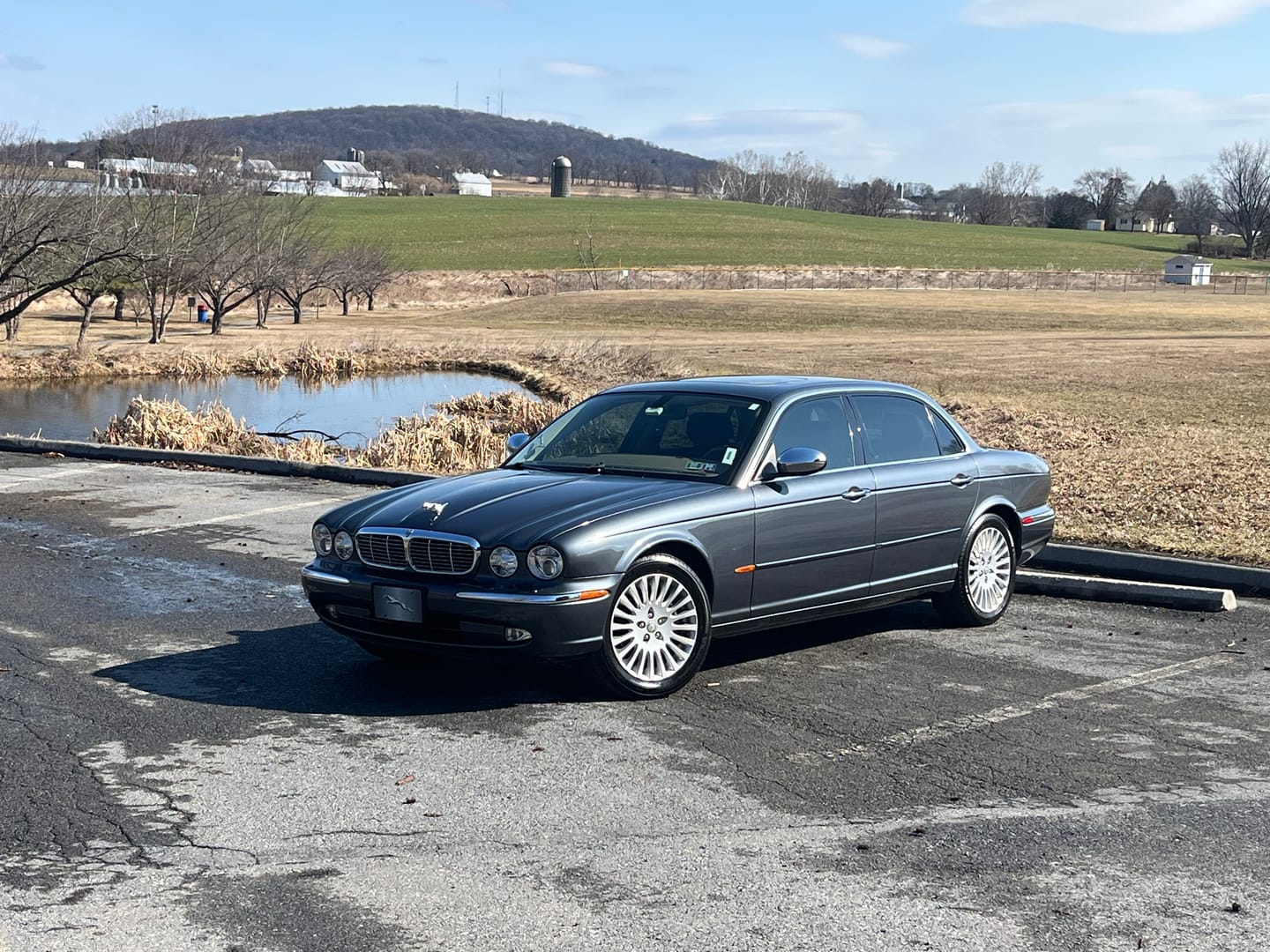 Customer photo review of 2004-2009 Jaguar XJ8 4 Wheel Air Suspension Conversion Kit with Light Fix Module (JA14FM)