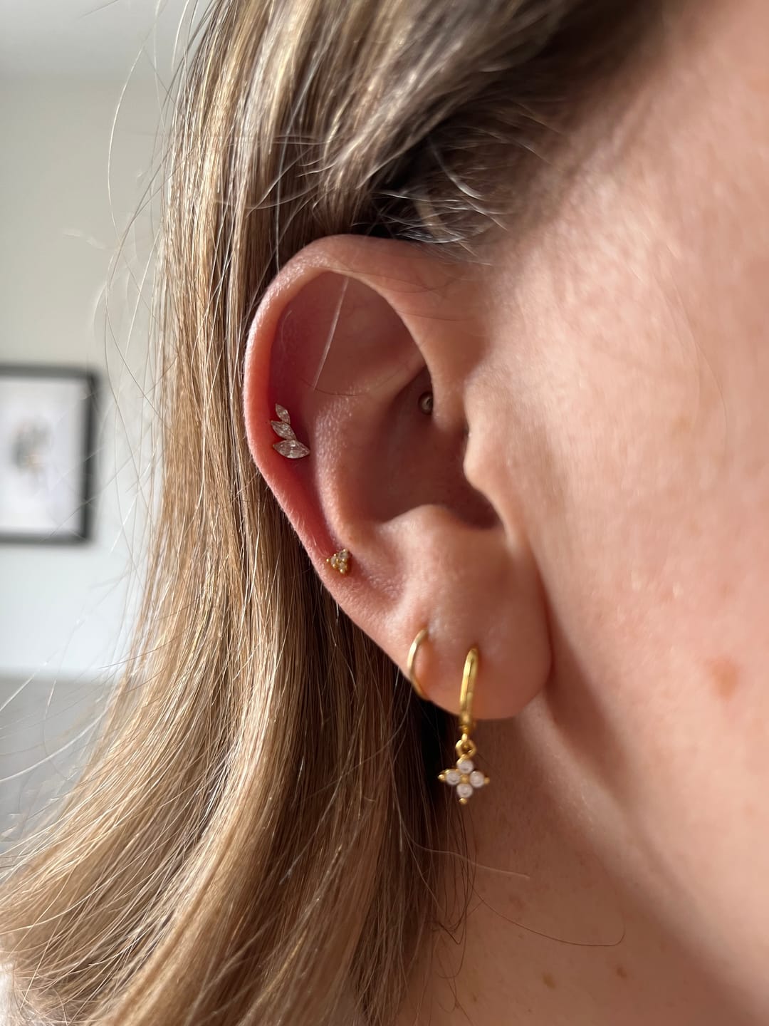 Customer photo review of Winged Crystal Flatback Stud Gold