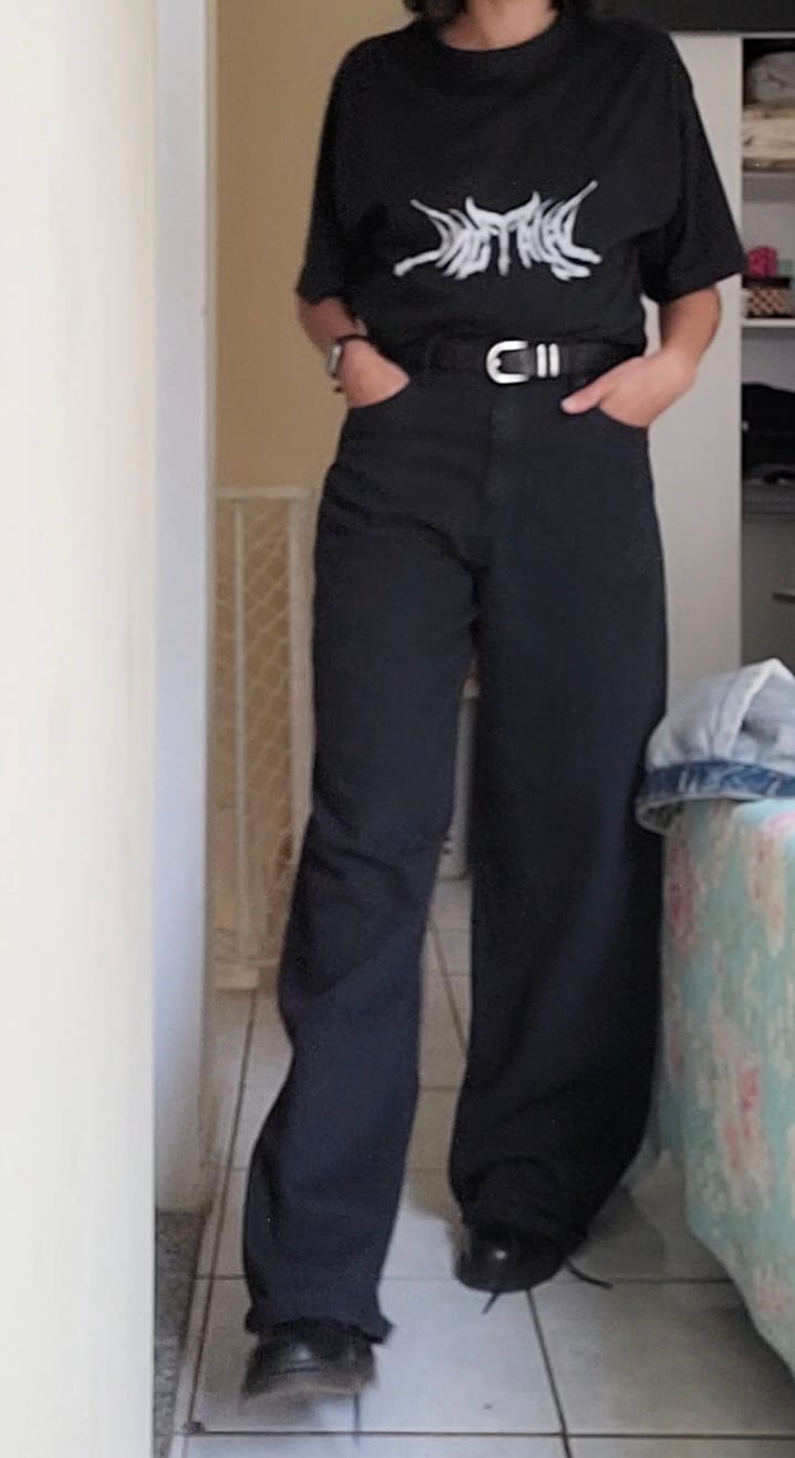 Customer photo review of Calça Jeans Wide Leg Buriti Preta