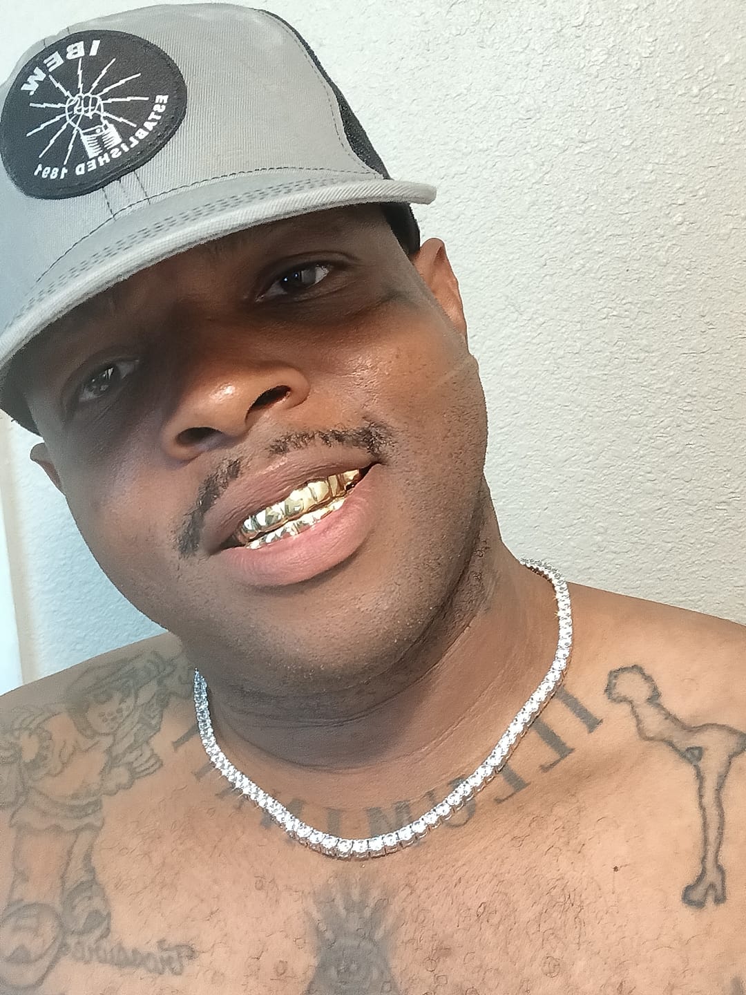 Customer photo review of 5mm Tennis Chain - White Gold