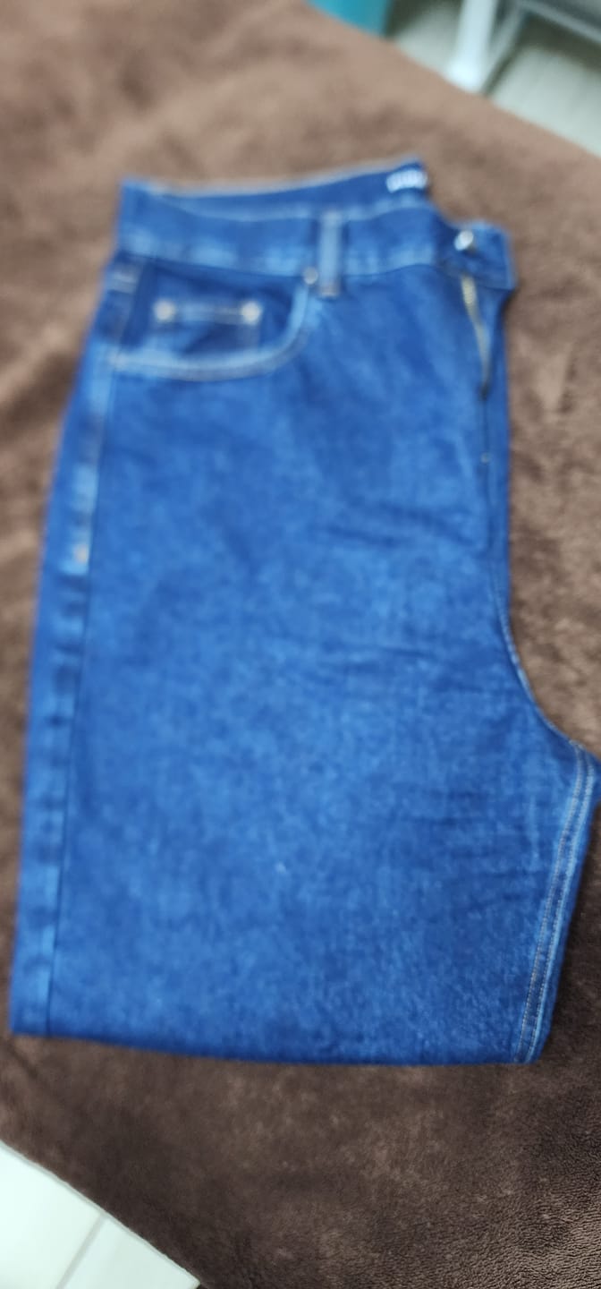 Customer photo review of Calça Jeans Wide Leg Buriti Azul Escuro