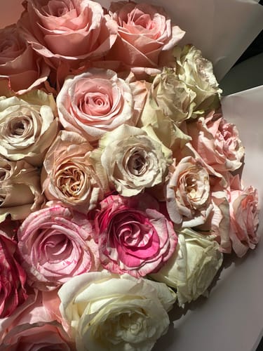 Customer photo review of Pink Deluxe Rose Bouquet - Mother's Day