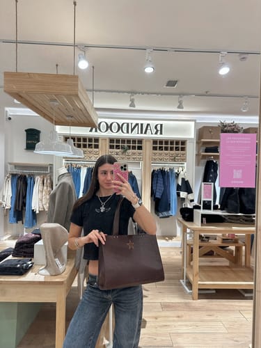 Customer photo review of Cartera Estrella Brown