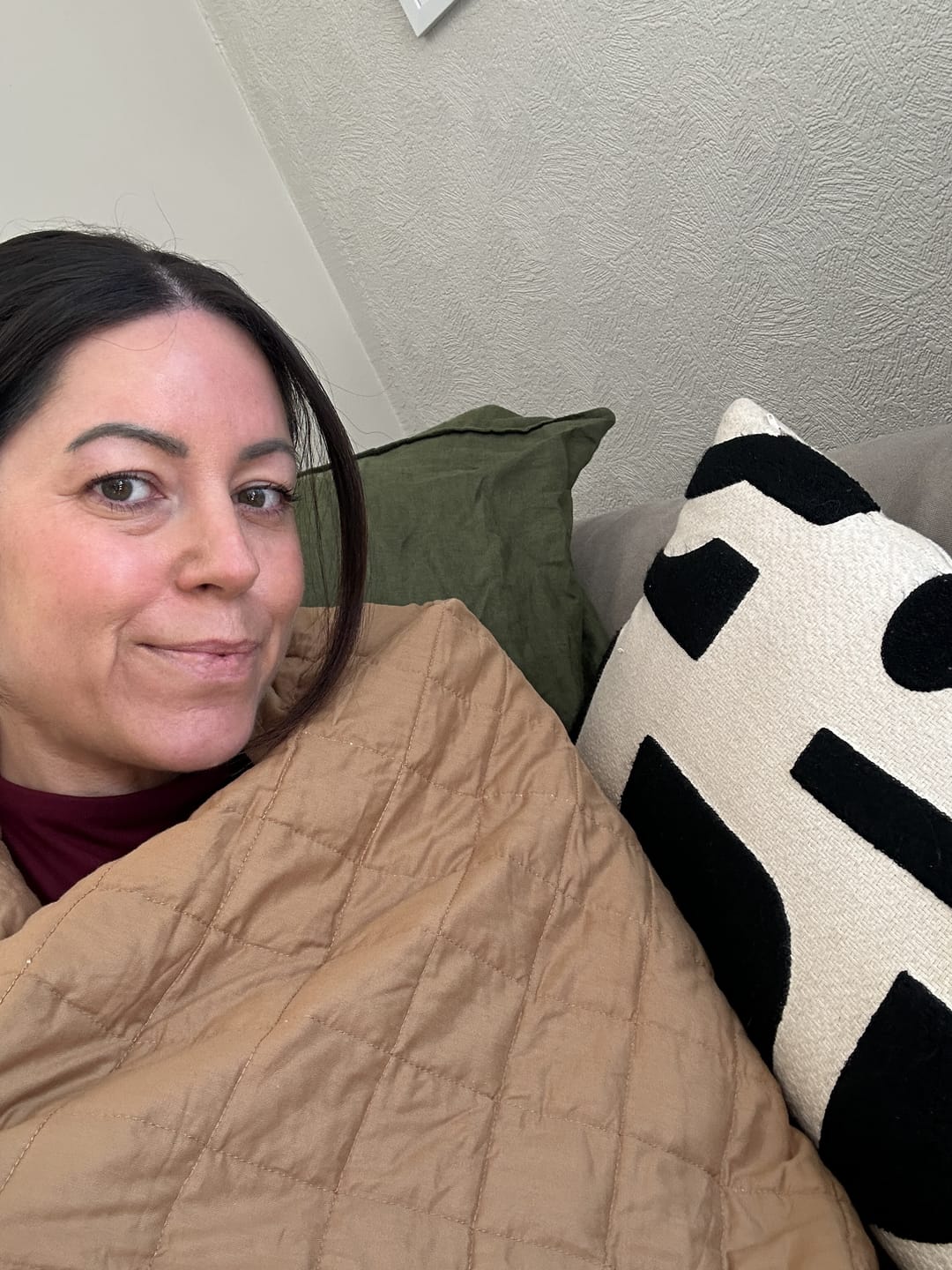 Customer photo review of Oliviada Weighted Blanket + Guided Ritual