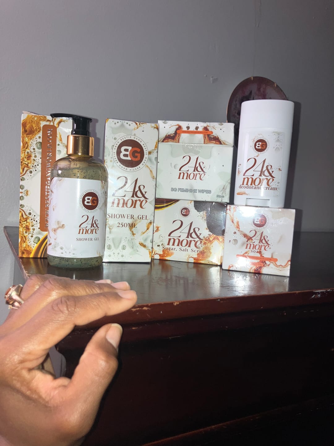 Customer photo review of 24 & More Shower Gel
