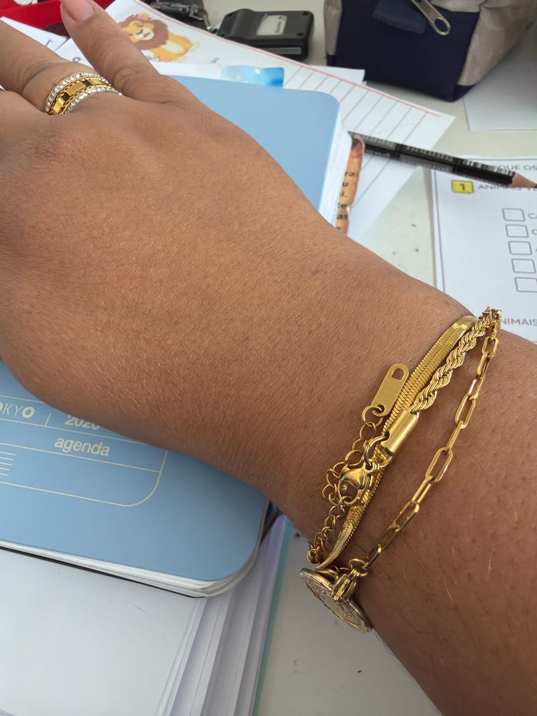Customer photo review of Kit Pulseiras Essential Banhado em Ouro 18K