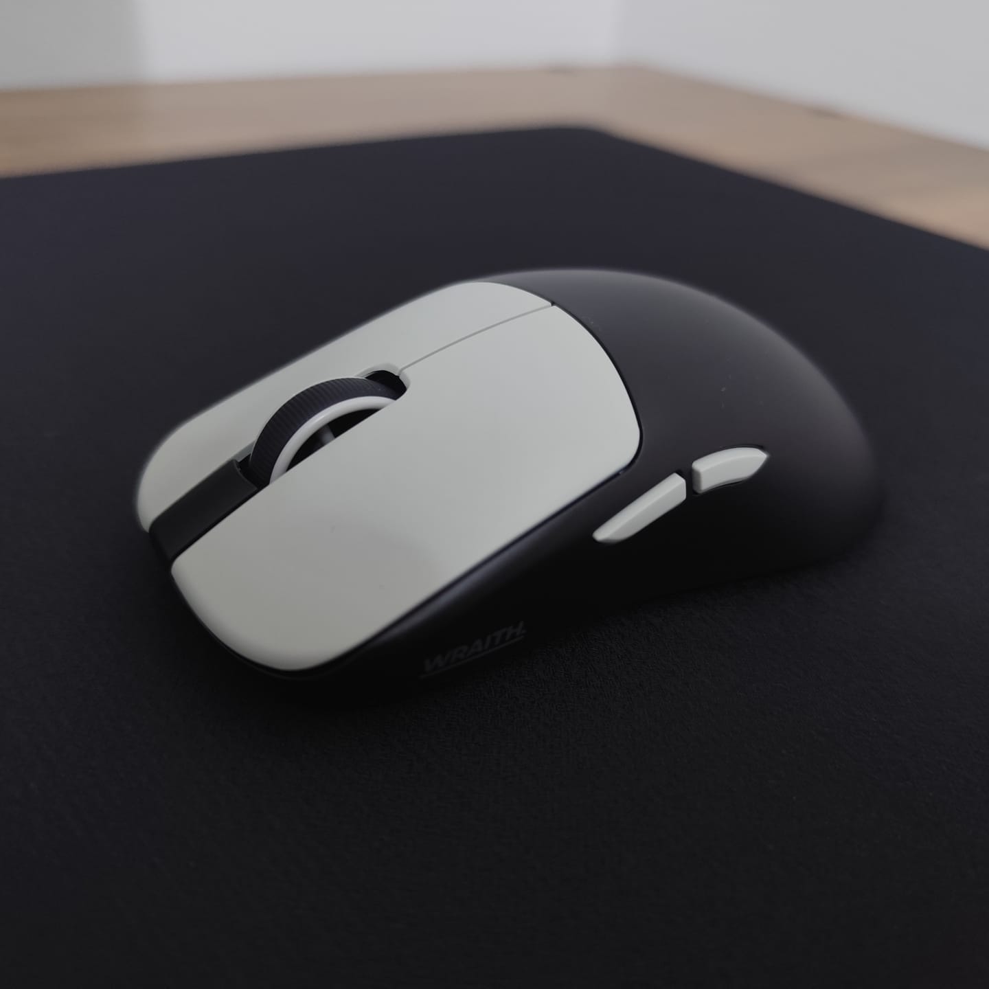 Customer photo review of Wraith W1 Wireless Mouse
