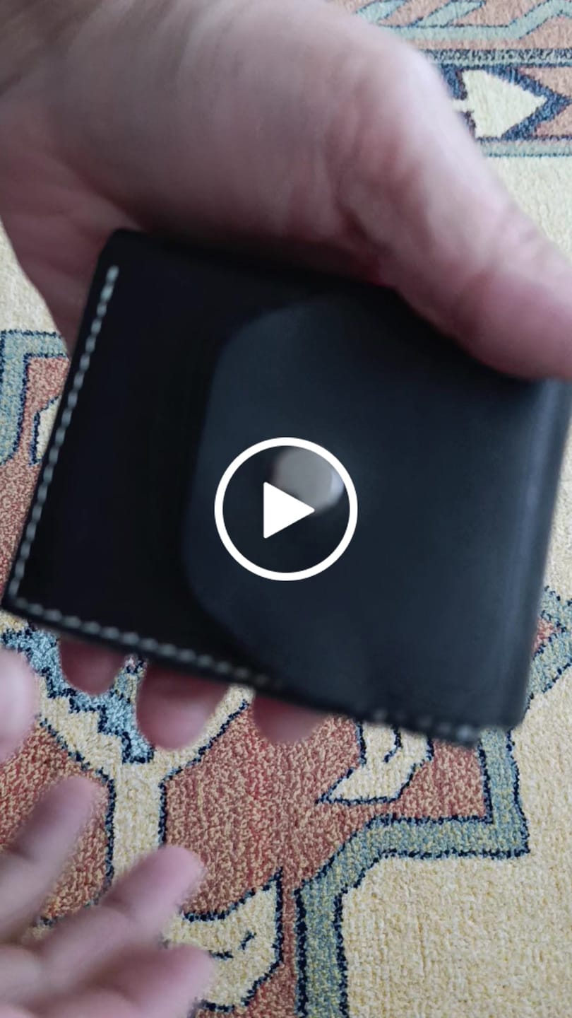 Customer video review of Arvenzo - El Yapımı Hakiki Deri Erkek Cüzdanı