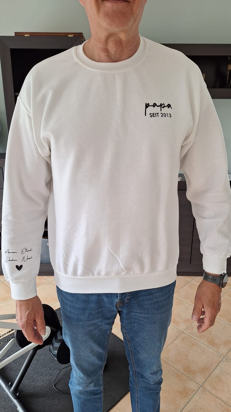 Customer photo review of Unser Dad - Pullover für Papa mit Kindernamen