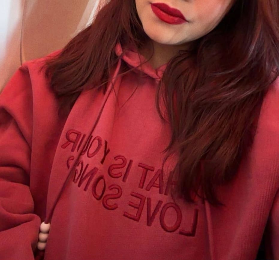 Customer photo review of [2ND PRE-ORDER] BTS - ARIRANG OFFICIAL MD HOODIE RED