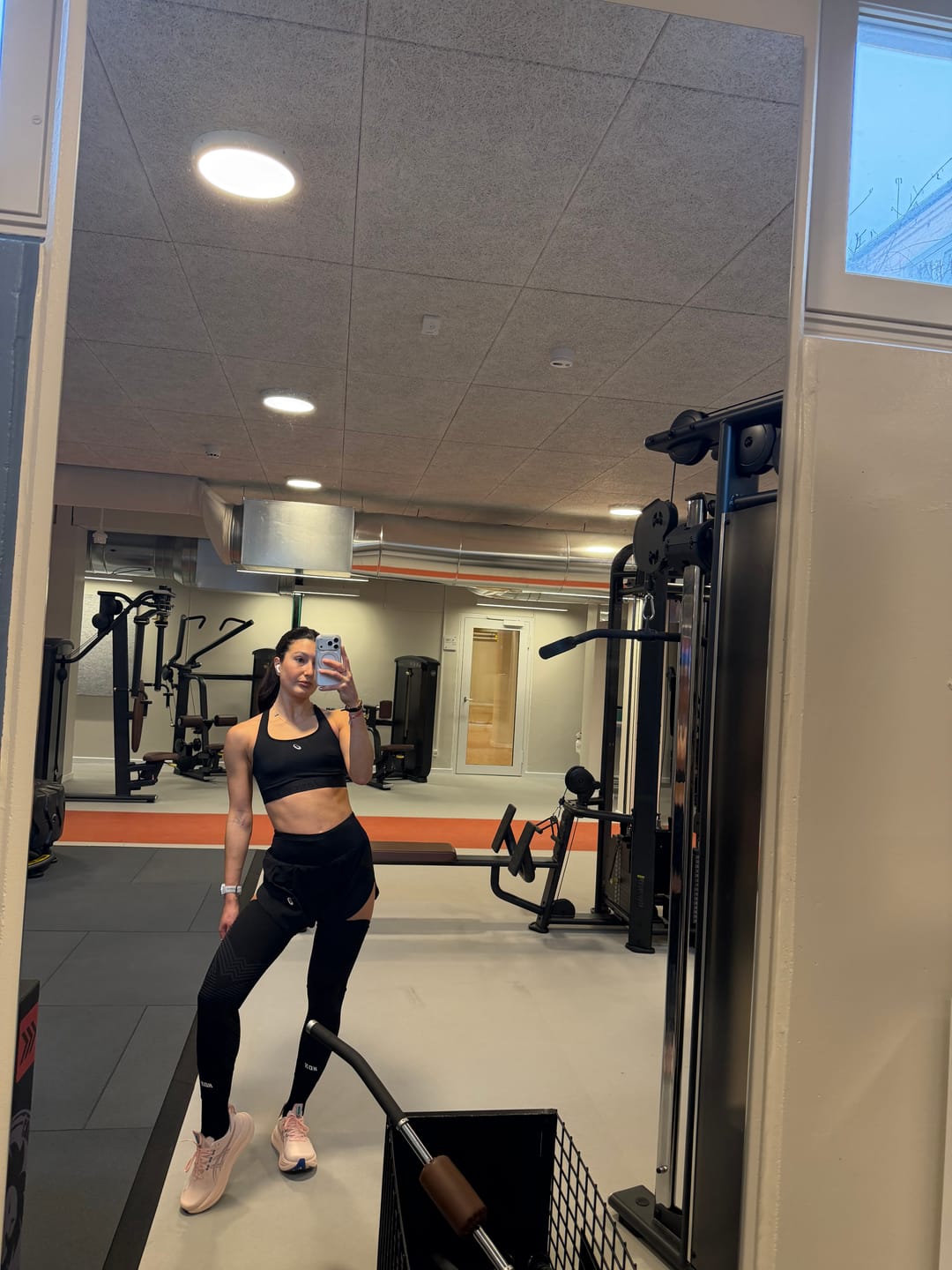 Customer photo review of KneeMax | Compression Sleeves