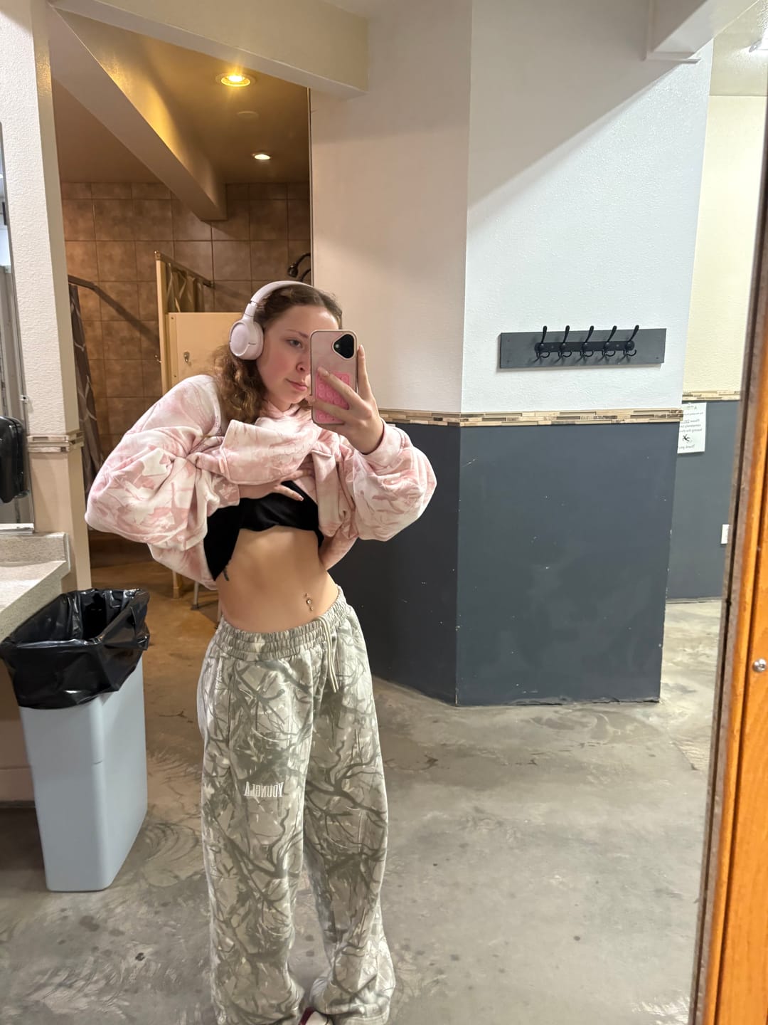 Customer photo review of W5168 - Camo Bling Hoodie