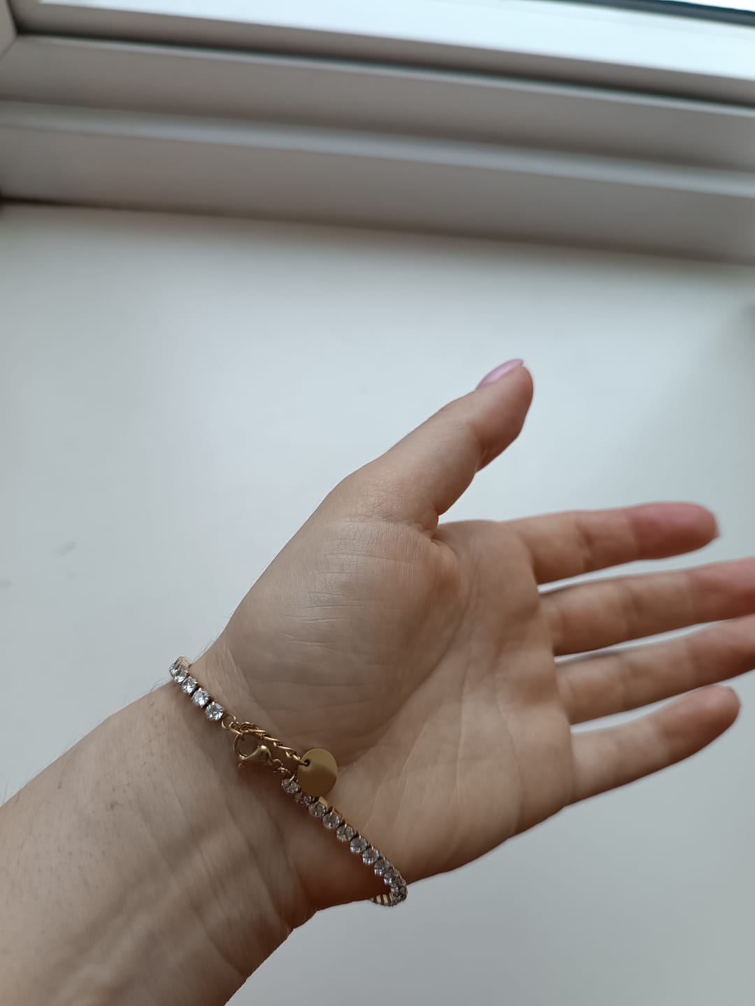 Customer photo review of Ava Gold Bracelet