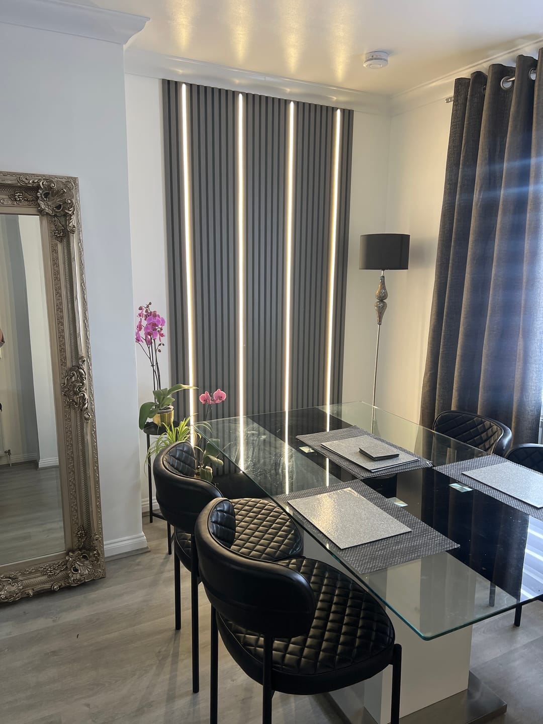 Customer photo review of Premium LED light kit 4 x 240cm LED Light Strips