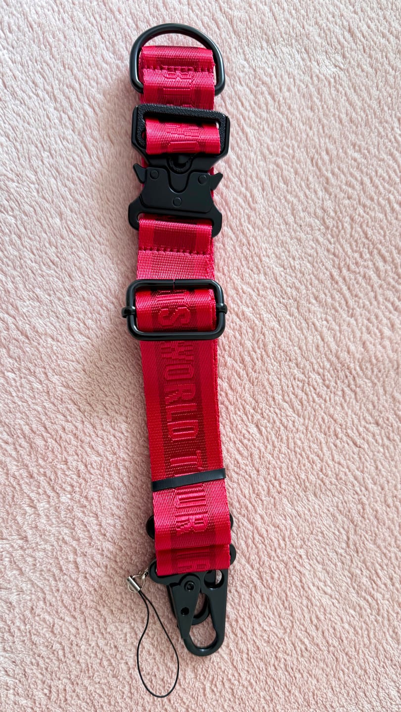 Customer photo review of BTS - ARIRANG WORLD TOUR OFFICIAL MD MULTI STRAP