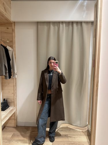 Customer photo review of Abrigo Largo Tejido Brown